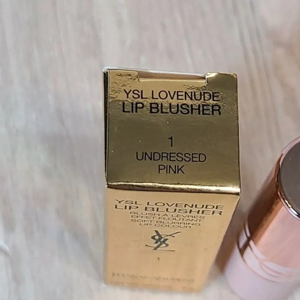 Yves Saint Laurent YSL LOVENUDE Lip Blusher Blurring Lipstick 01 Undressed Pink
